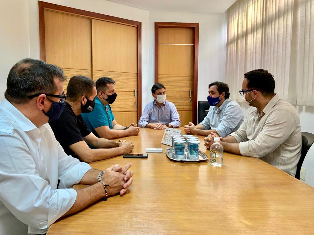 SMTT dialoga com comerciantes da Nestor Sampaio sobre mudança de circulação na avenida - SMTT Aracaju